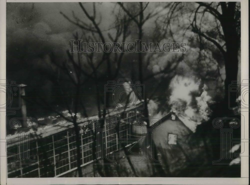 1937 Cinncinati, Ohio fire caused by gas on flood waters - Historic Images