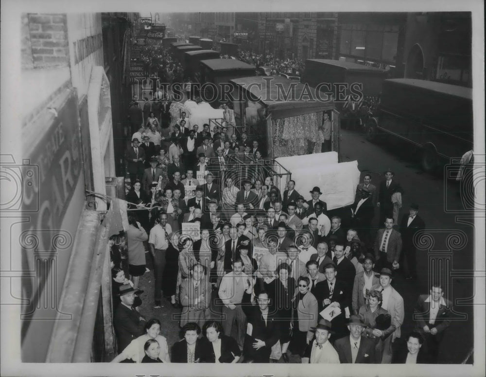 1945 NYC elevator strike causes traffic jams with delivery vans-Historic Images