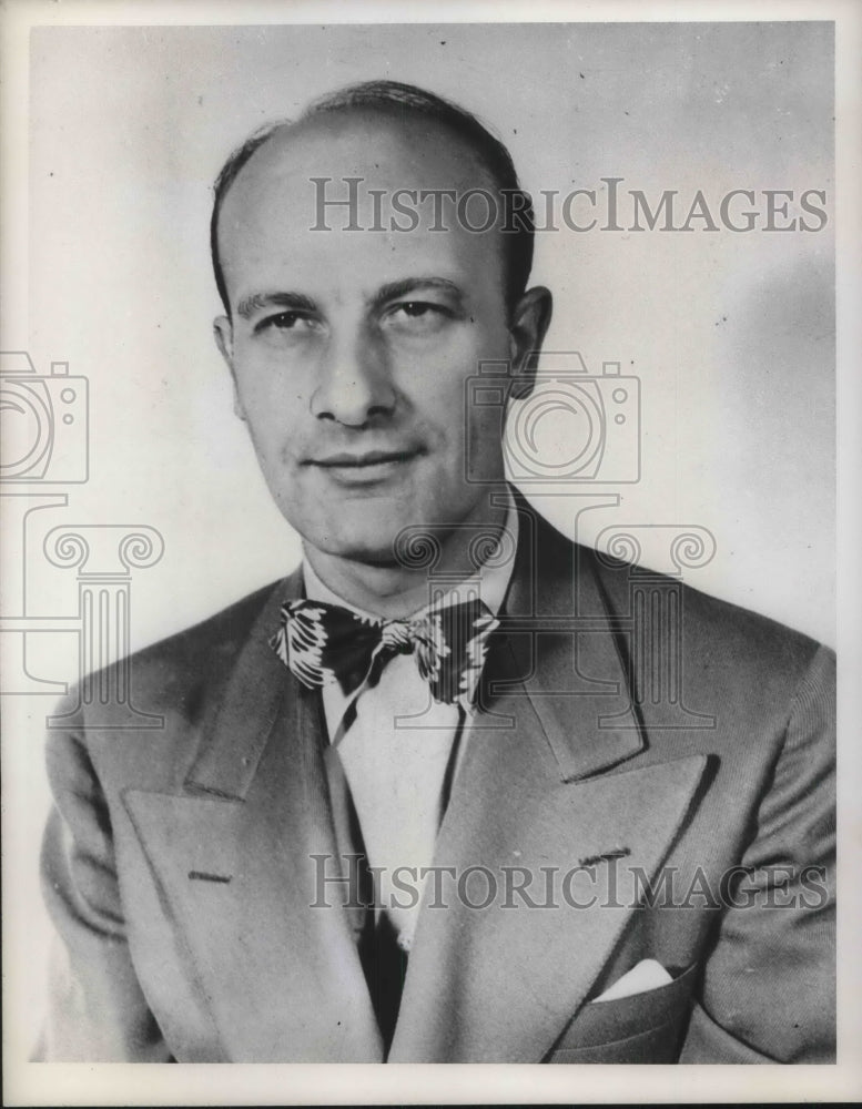 1962 LA Thompson Businessman Portrait - Historic Images