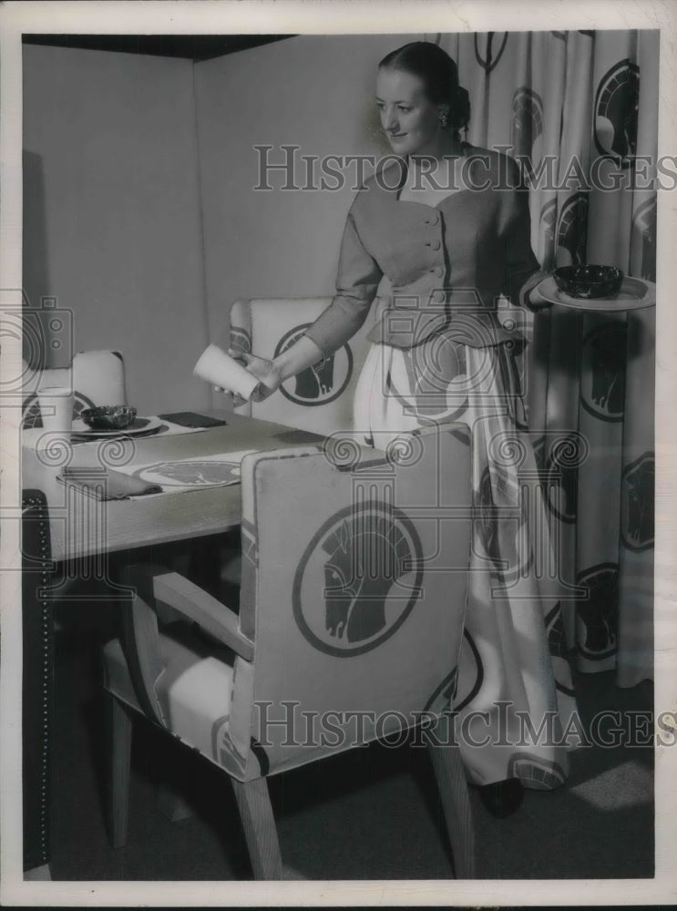 1949 Los Angeles California Alyse Debney Model Dinner Dress-Historic Images