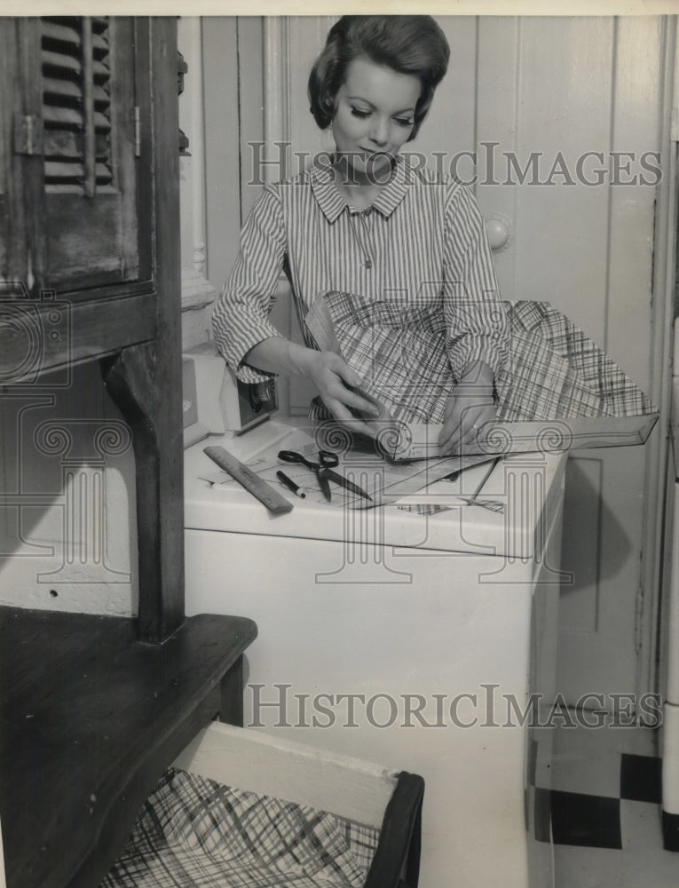 1963 Slipcover  of plastic  for kitchen drawers-Historic Images