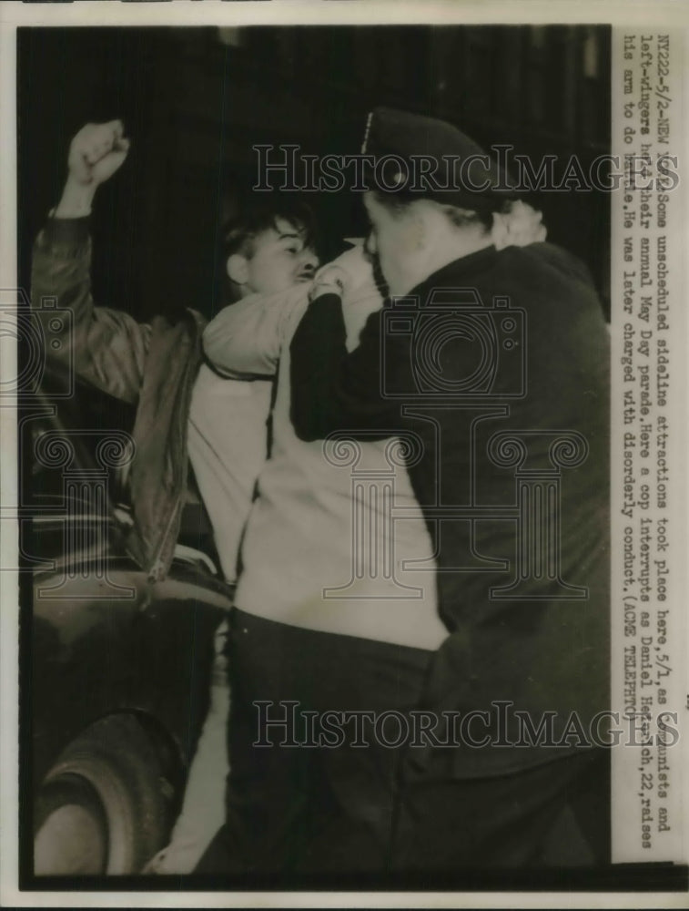 1950 Press Photo New York May Day Parade Den Heirsrich-Historic Images