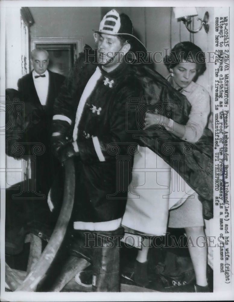 1961 Press Photo Washington D.C. French Ambassador Herye Alphand With Wife - Historic Images