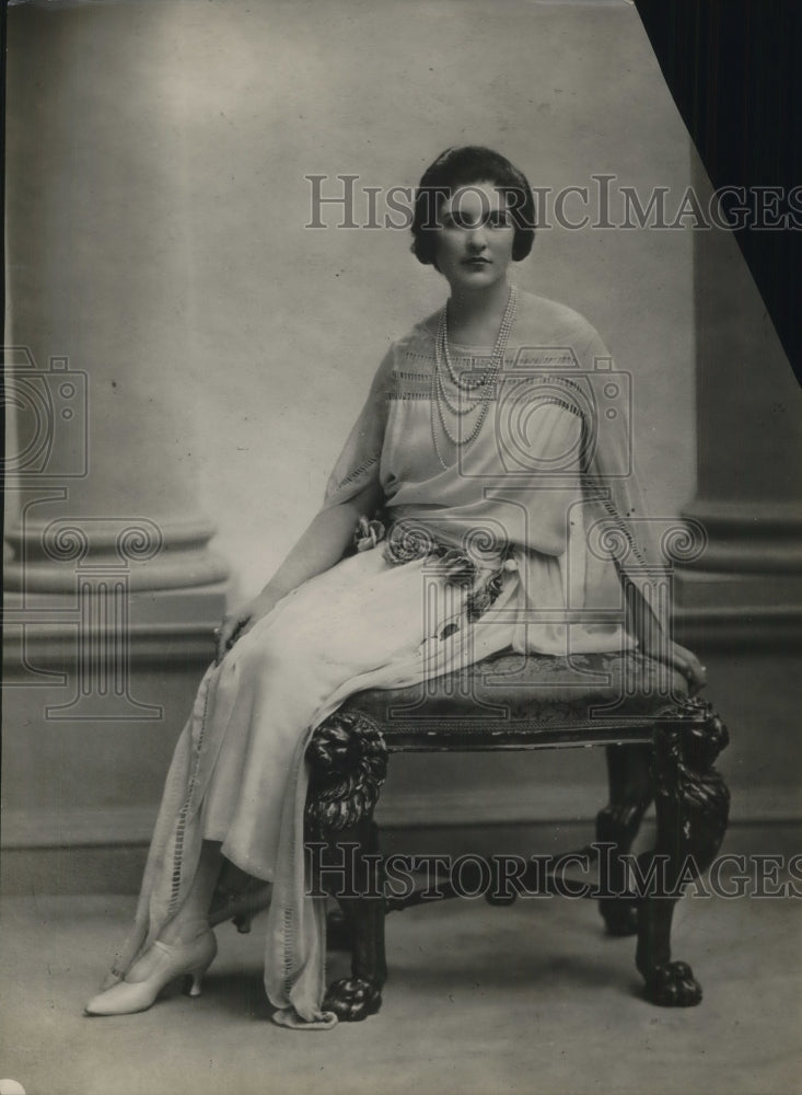 1926 Press Photo Count of Lisburne dau of Julio de Bittencourt - Historic Images
