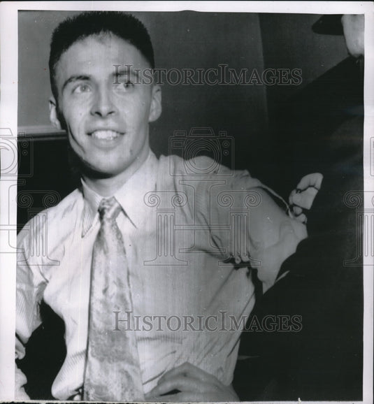 1956 turncoat soldier Richard Tenneson vaccinated against small pox - Historic Images