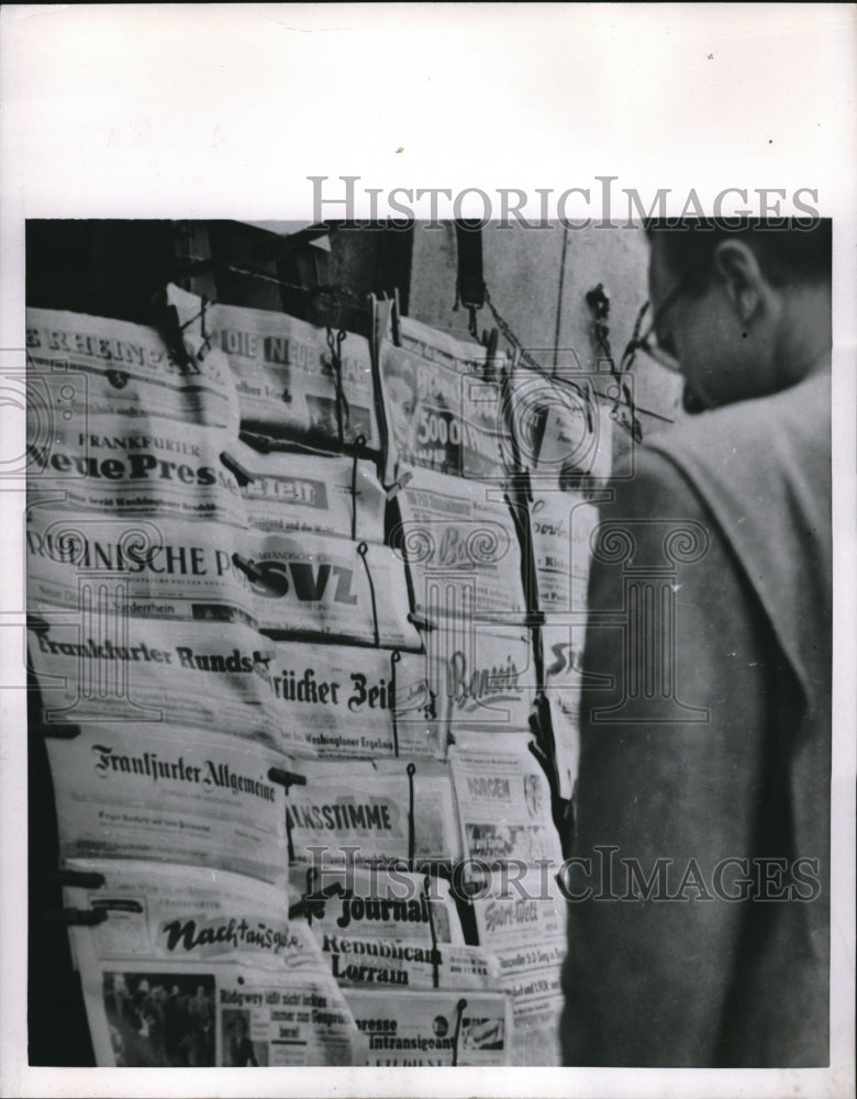 Press Photo papers Newstand-Historic Images
