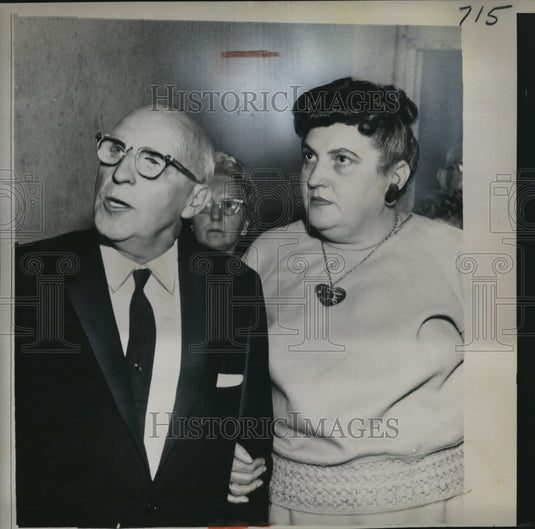 1965 Press Photo Rev Carl Bengert testify trial for man who killed wife & 2 kids-Historic Images