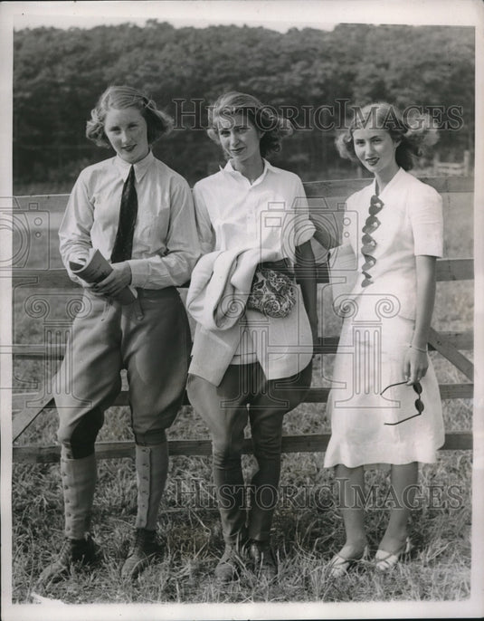 1937 Anne Martin, Nancy & Anne Martin at North Shore Horse Show - Historic Images