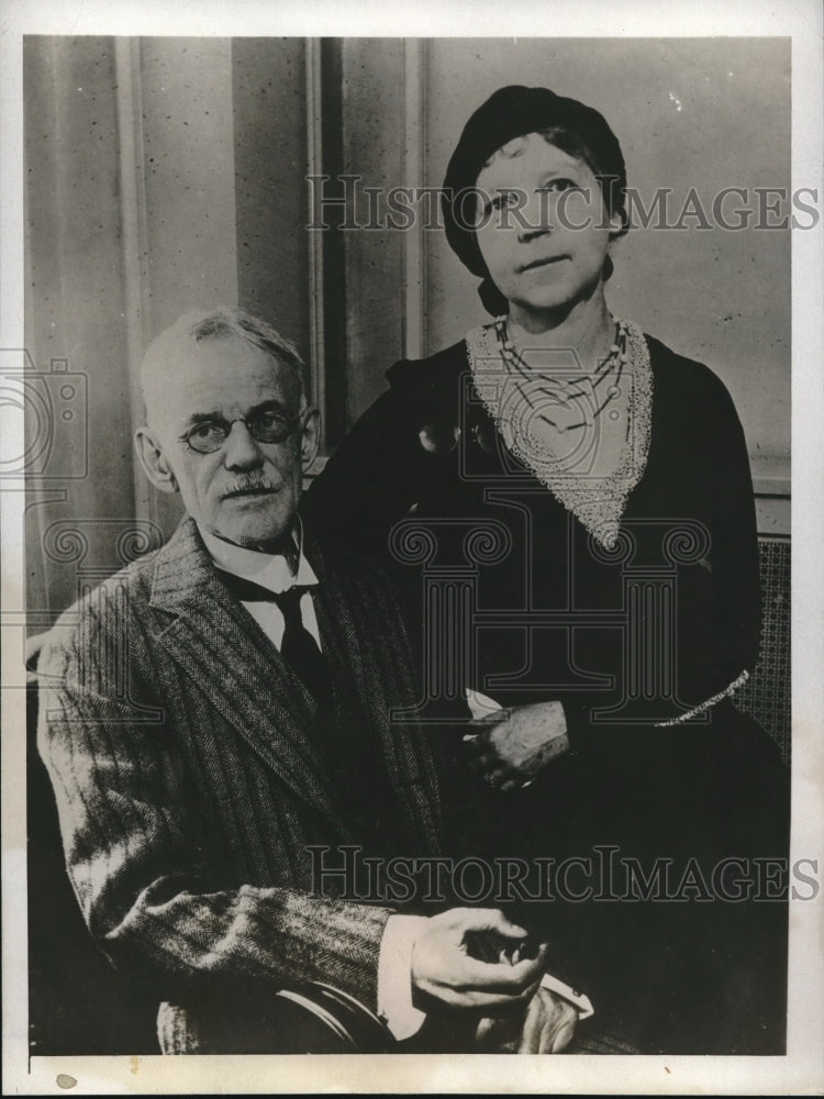 1932 Julian Glasgow and his Bride Miss Laura Maude Eoff - Historic Images