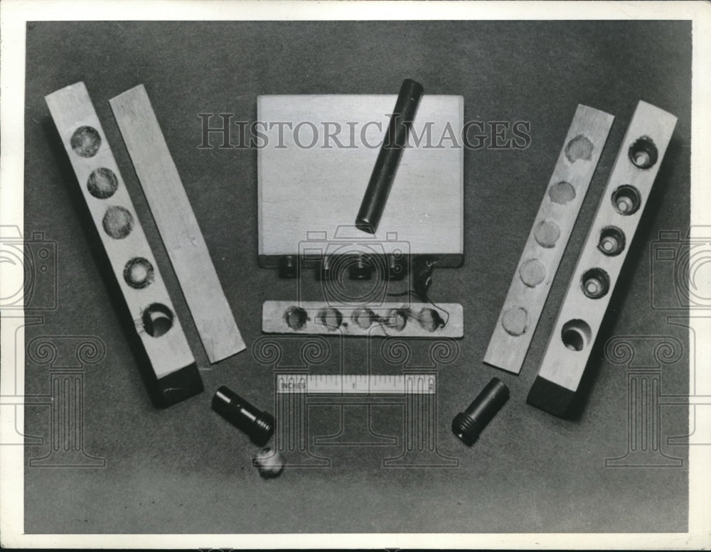 1942 Press Photo Wooden Blocks Concealing Detonators Found by FBI Agent-Historic Images