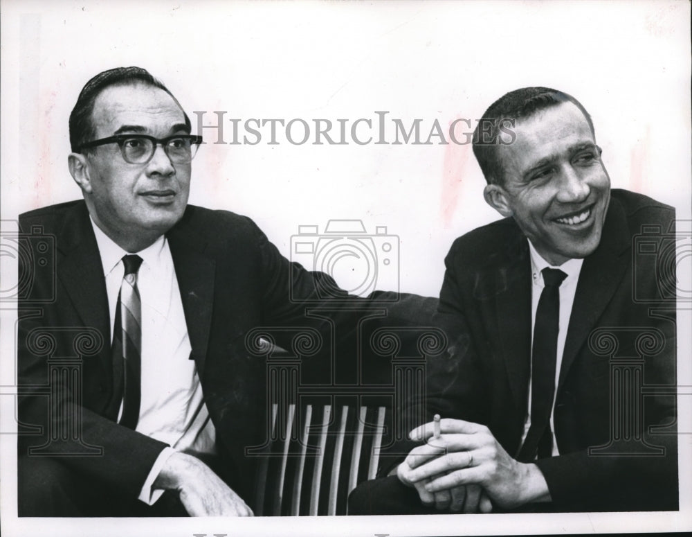 1957 Press Photo Samuel M. Mann and John J. Birdsall - Historic Images