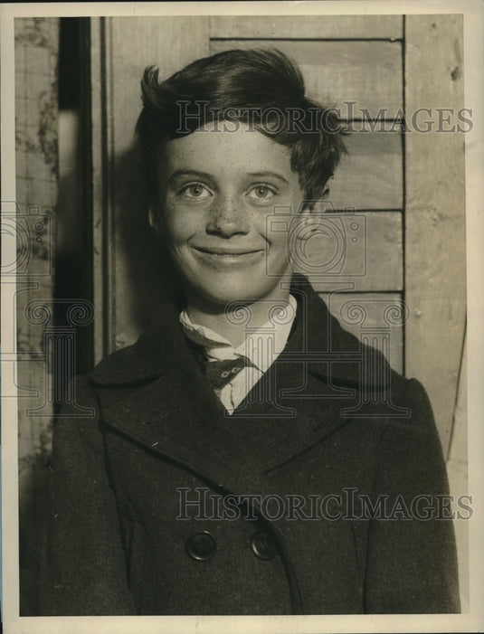 1929 Press Photo NYC, Walter Benecke almost strangled on a swallowed coin-Historic Images
