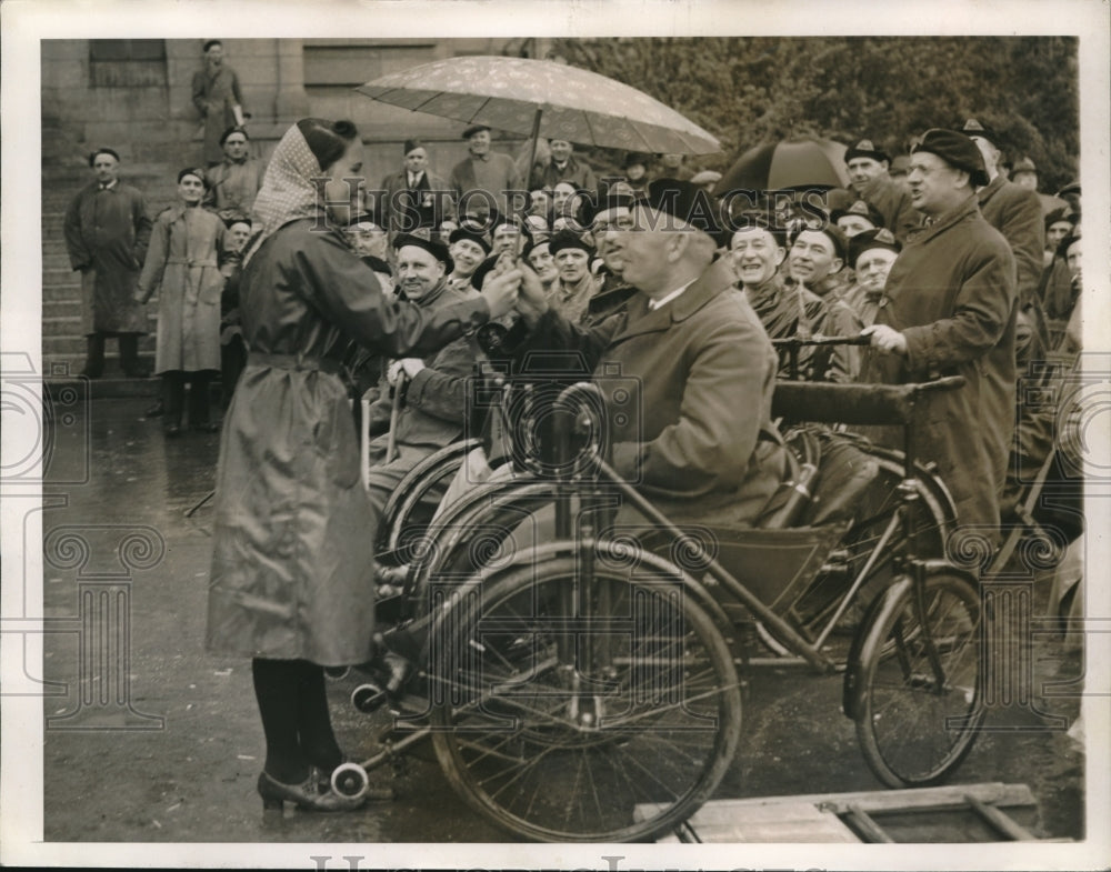 1939 Canada Return of Soldiers Girl Scouts-Historic Images