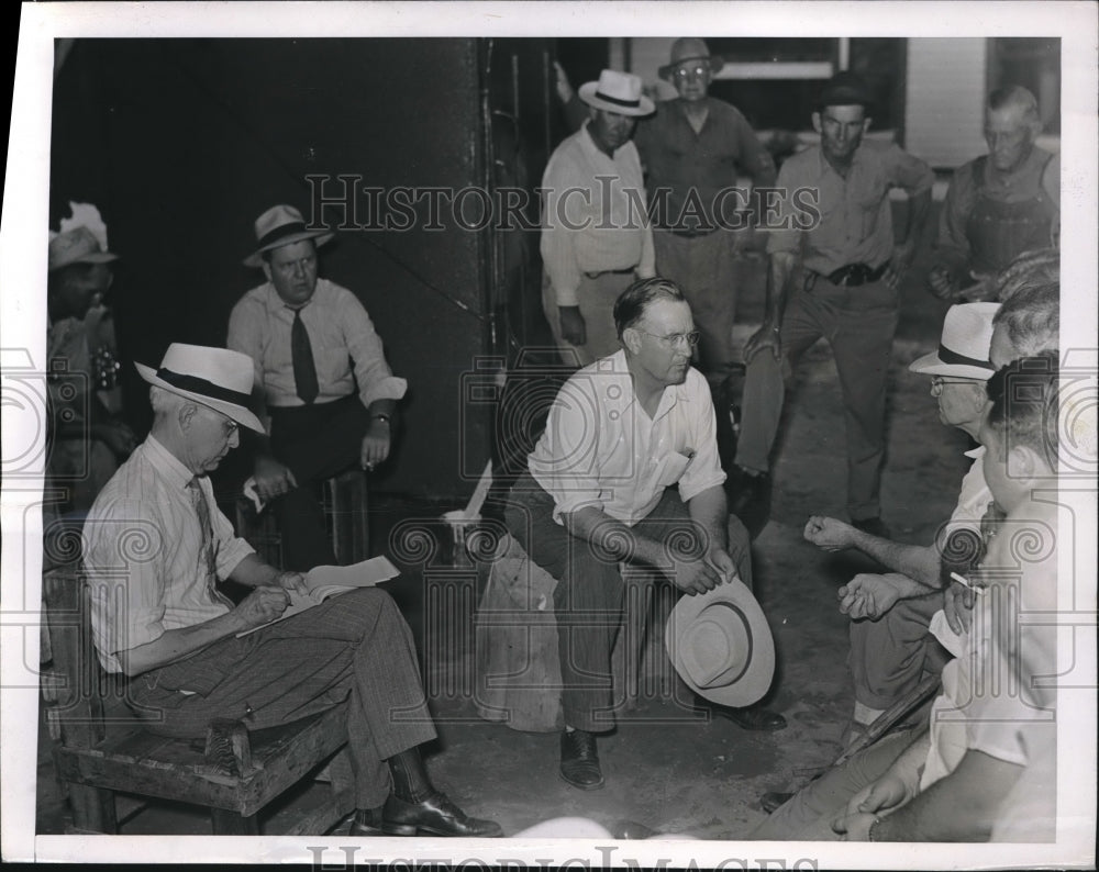 1947 Brunswick, Ga Wardern WG Worthy at coroners inquest-Historic Images