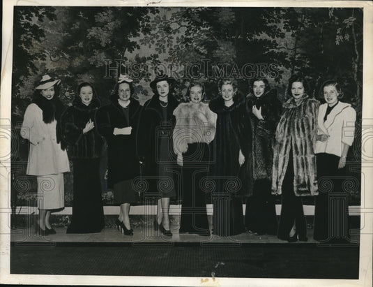 1937 Models for Vogue,Cawley,Martin,Harman,Aldridge,Gay,Vollmar - Historic Images
