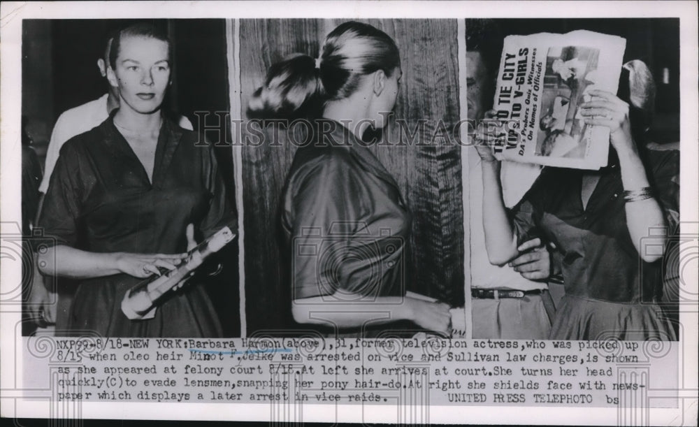 1952 Actress Barbara Harmon arriving to court for trial - Historic Images