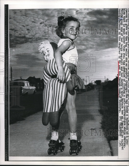 1959 Barbara Daughter Of Mr. & Mrs. George Cook Of Winnipeg - Historic Images
