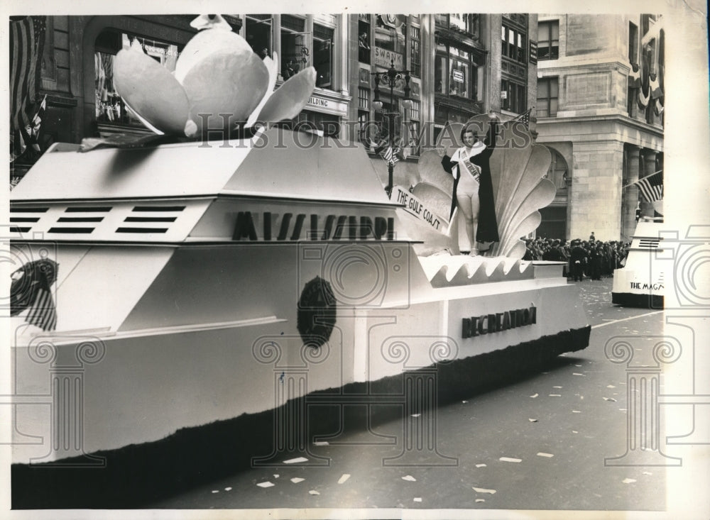 1937 Press Photo Miss American Legion Elaine Russell In New York City - Historic Images