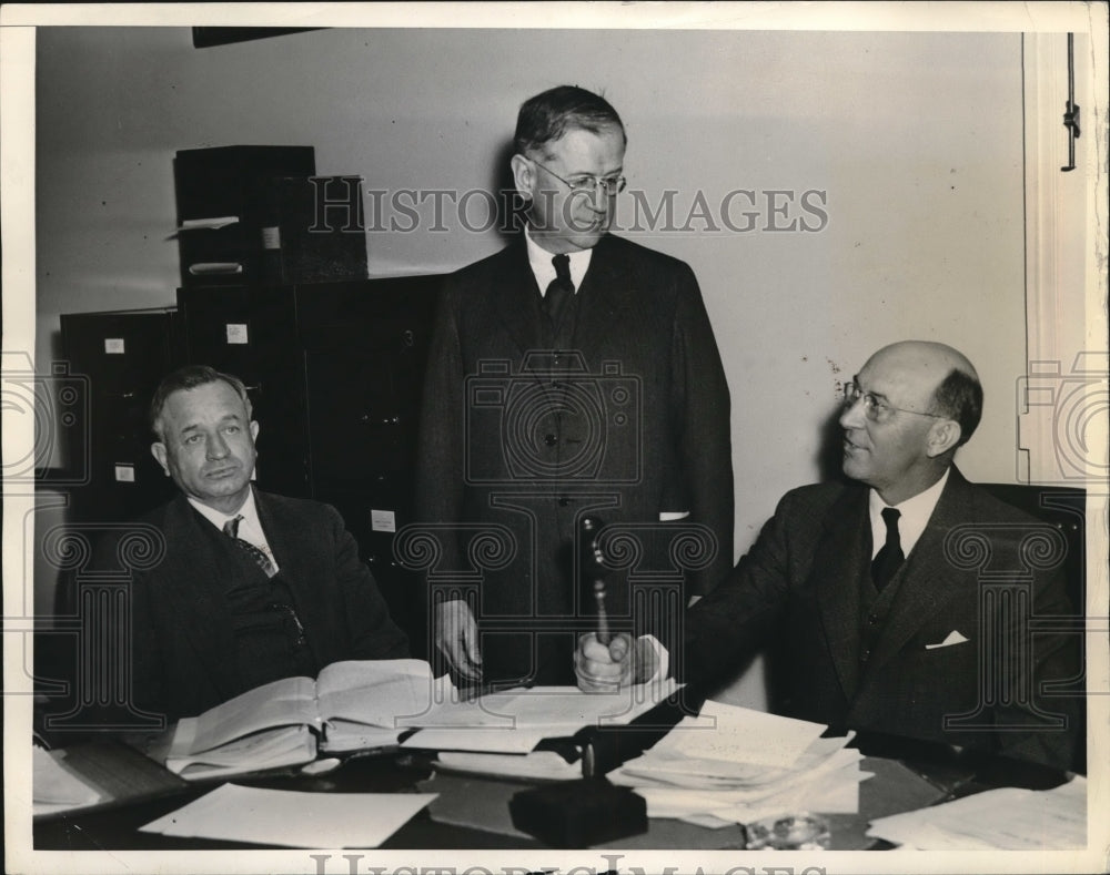 1934 Press Photo Sec of Interior Harold Ickes, Fletcher B. Swank, Congressmen-Historic Images