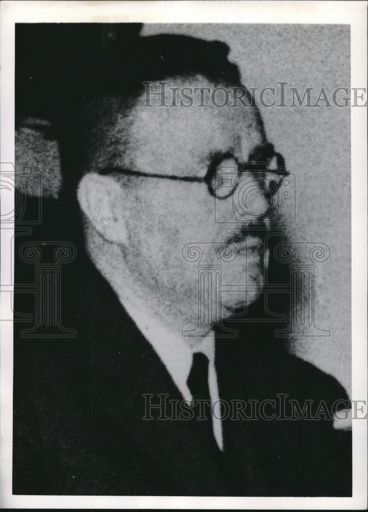 1942 Press Photo Gen Carlos Ibanez Del Campo President of Chile giving speech - Historic Images