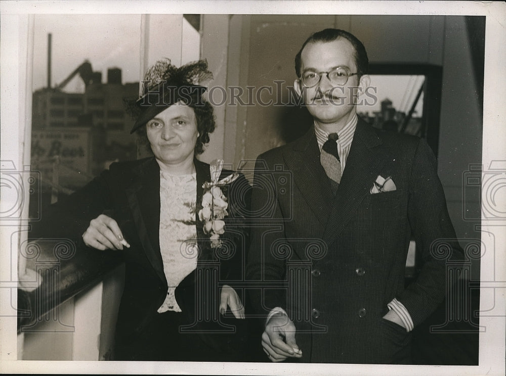 1938 Press Photo Lithgow Nugent, Publisher, Mrs. Nugent-Historic Images