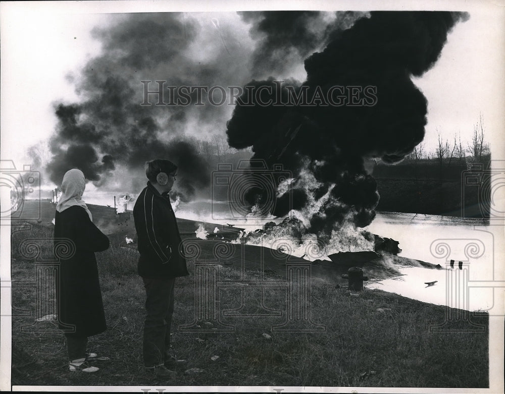 1957 Chicago, Ill 2 barges on fire in Blue Island canal  - Historic Images