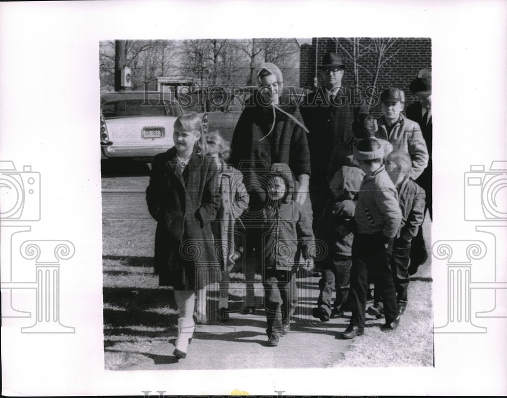 1963 Kannapolis, N.C&gt; Church of God orphanage children  - Historic Images