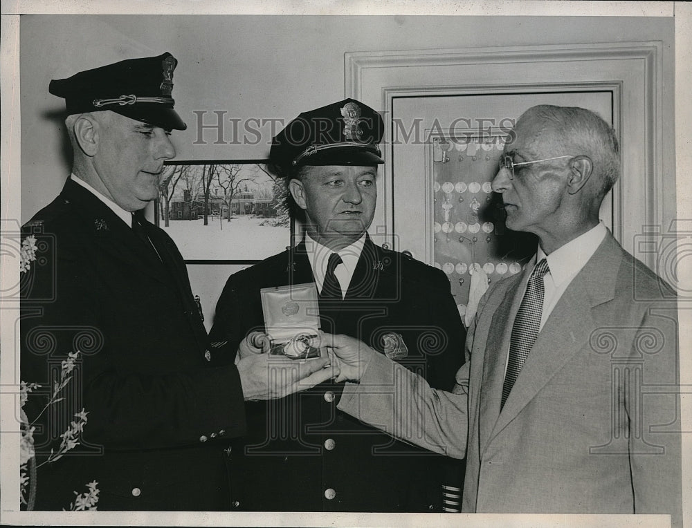 1938 Press Photo Capt. Alpheus Walter, Capt. John McCubbin, Lt. Herbert Marcey - Historic Images