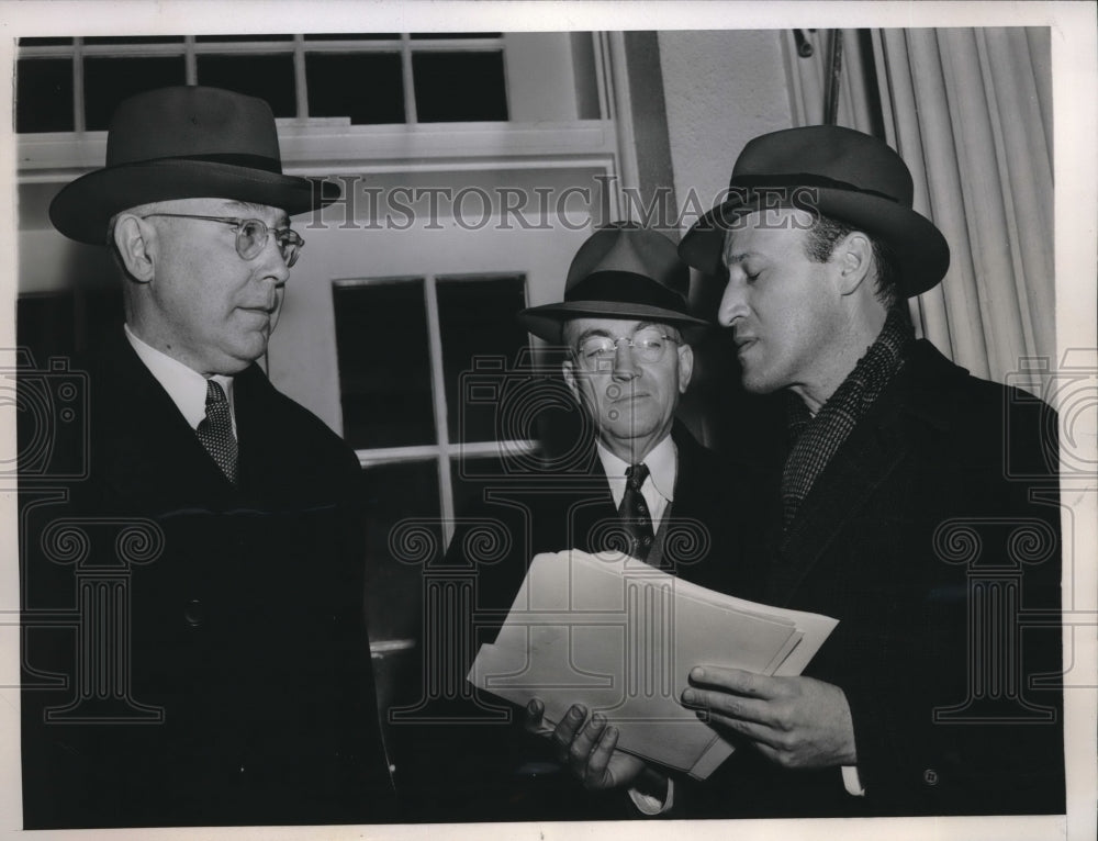1946 Press Photo D.C> McDonough, Feinsinger, steel fact finders conference-Historic Images