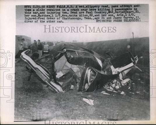 1958 Crash in Sioux Fall Killing Paul Coakley, Doris Dysart & Son - Historic Images