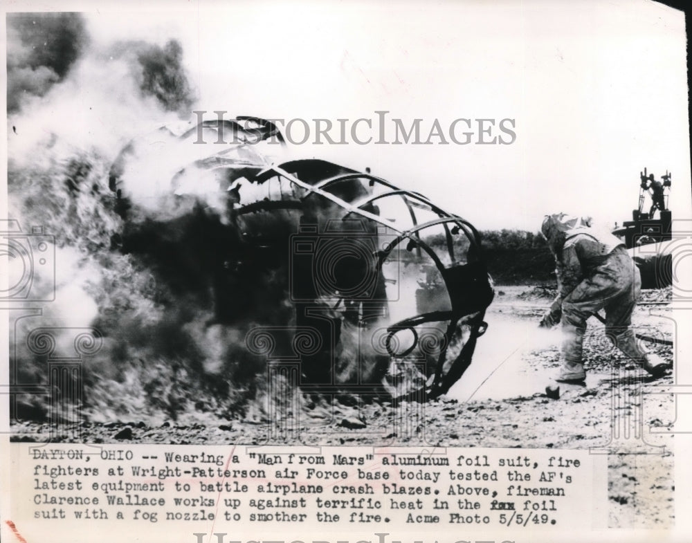 1949 Fireman Clarence Wallace Tests Aluminum Foil Suit - Historic Images