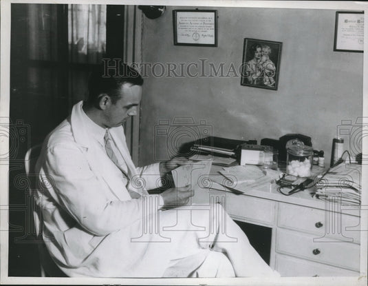 1937 Press Photo List of Voluntary Blood Donors - Historic Images