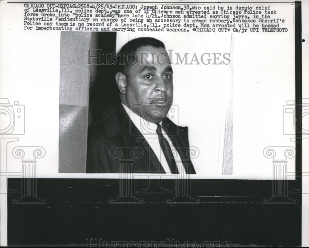 1963 Press Photo Joseph Johnson Deputy cheif Leesville Ill arrested - Historic Images