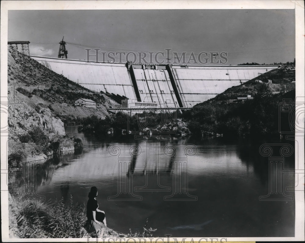 1945 Press Photo Shasta Dam is 95 percent complete - Historic Images