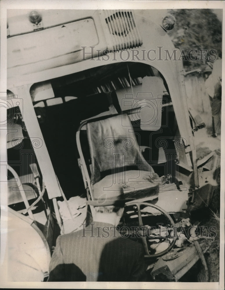 1938 Press Photo Jackson, Miss. front view of bus which crashed into an auto-Historic Images