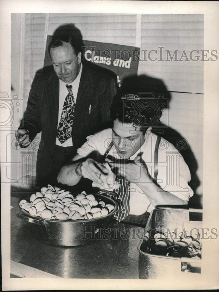 1948 Pacific Free Style Amateur clam Eating Contest Richard Watson - Historic Images