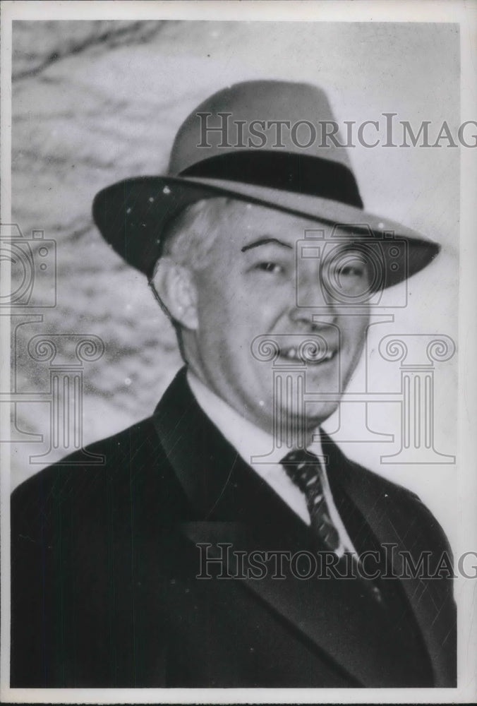 1952 Press Photo Poncet Davis Photo Businessman - Historic Images