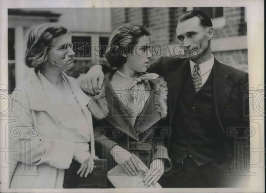 1938 Press Photo 12 yr old Almira Mae McChesney & her 37yr old husband Samuel-Historic Images
