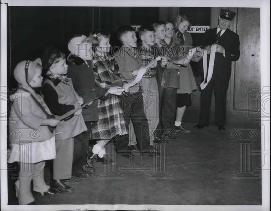 1952 Press Photo Conductor Trout Sharon Richard David Judith Michael Clyde-Historic Images