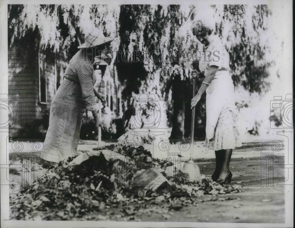 1934 Press Photo Streets of Los Angeles Dirty 174 Street Sweepers Eliminated - Historic Images