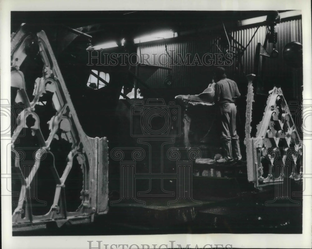 1962 ALCOA produces 51lb castings main deck frames Brunswick Corp - Historic Images