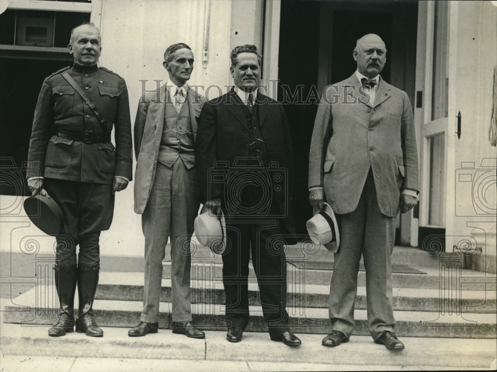 1921 Secretary of War Gov E Mont Riley Gen Frank McIntryre - Historic Images
