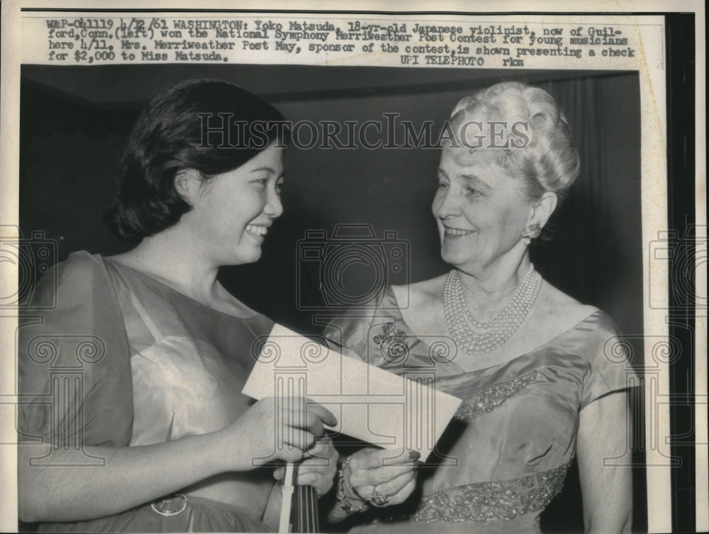 1961 D.C. Yoko Matsuda, Japanese violinist & Mrs M Post May - Historic Images