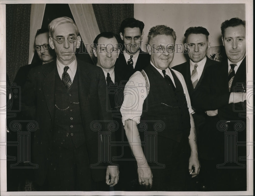 1938 Press Photo Mr. John L. Connor Mr. Samuel R. Harvey President of Brotherhoo - Historic Images