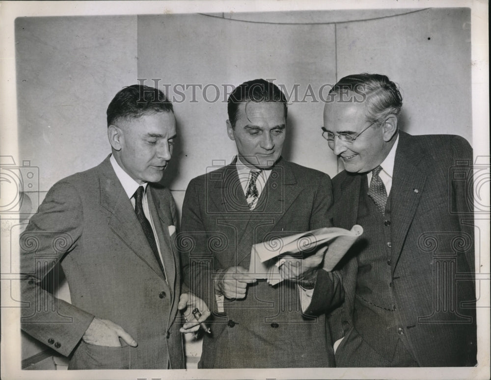 1935 Press Photo Senators Gerald Nye, Homer Bone &amp; Arthur Vandenberger - Historic Images