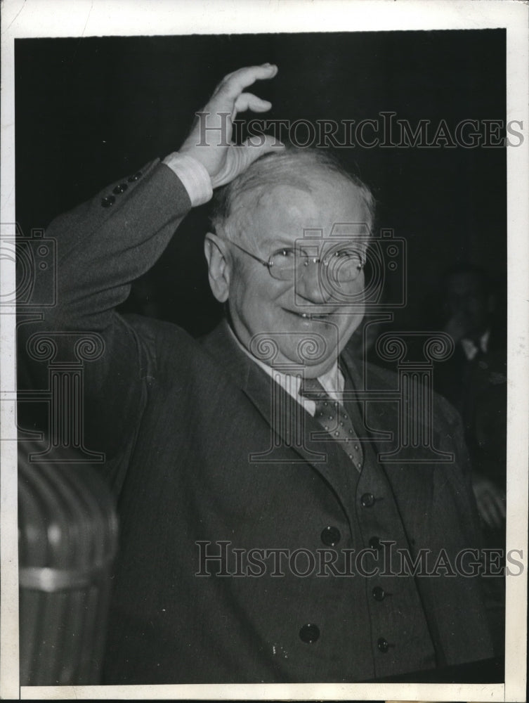 1943 Press Photo Sec of Interior, Harold Ickes in Wash.D.C. - Historic Images