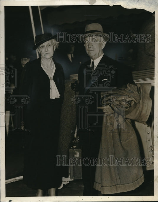 1938 Amer. Red Cross Pres. Norman Davis & his wife in London - Historic Images