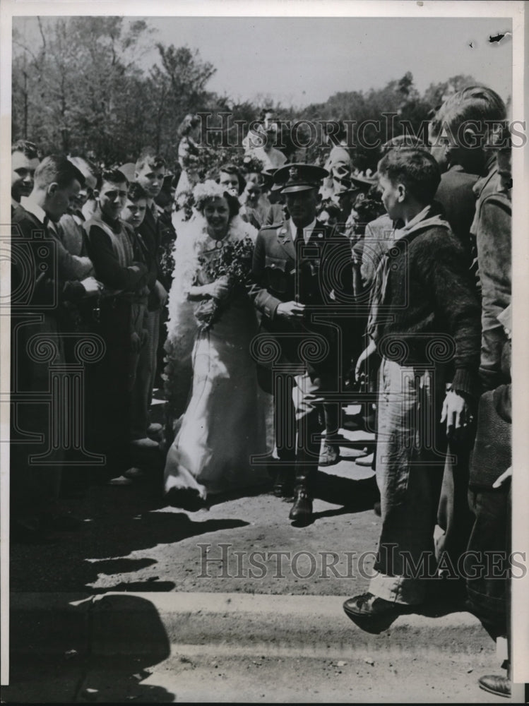 1938 Press Photo Ames, Ia. Mary J MacDonald, Phil Lahvuille at IA State College - Historic Images