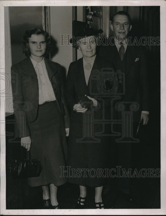 1938 Press Photo Canada High Commissioner Sir Gerald Campbell & family-Historic Images