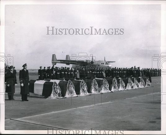 1954 Press Photo 11 coffins containing the bodies of the crew of the Nord 2501-Historic Images